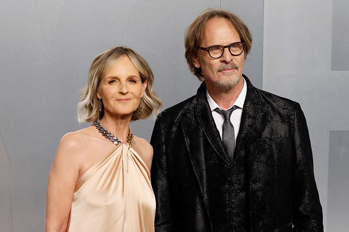 Helen Hunt and Jeffrey Nordling attend the 2026 Vanity Fair Oscar Party Helen Hunt and Jeffrey Nordling attend the 2026 Vanity Fair Oscar Party
