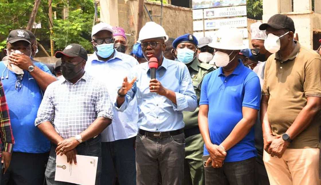 Ikoyi Collapsed Building: Lagos Govt Says No Directive to Demolish 2 Remaining Structures Yet