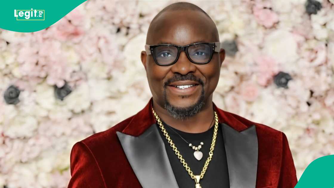 Name *
Isaac Fayos sens warning to Abians ahead of election, supports Governor Alex Otti Name *
Isaac Fayos sens warning to Abians ahead of election, supports Governor Alex Otti