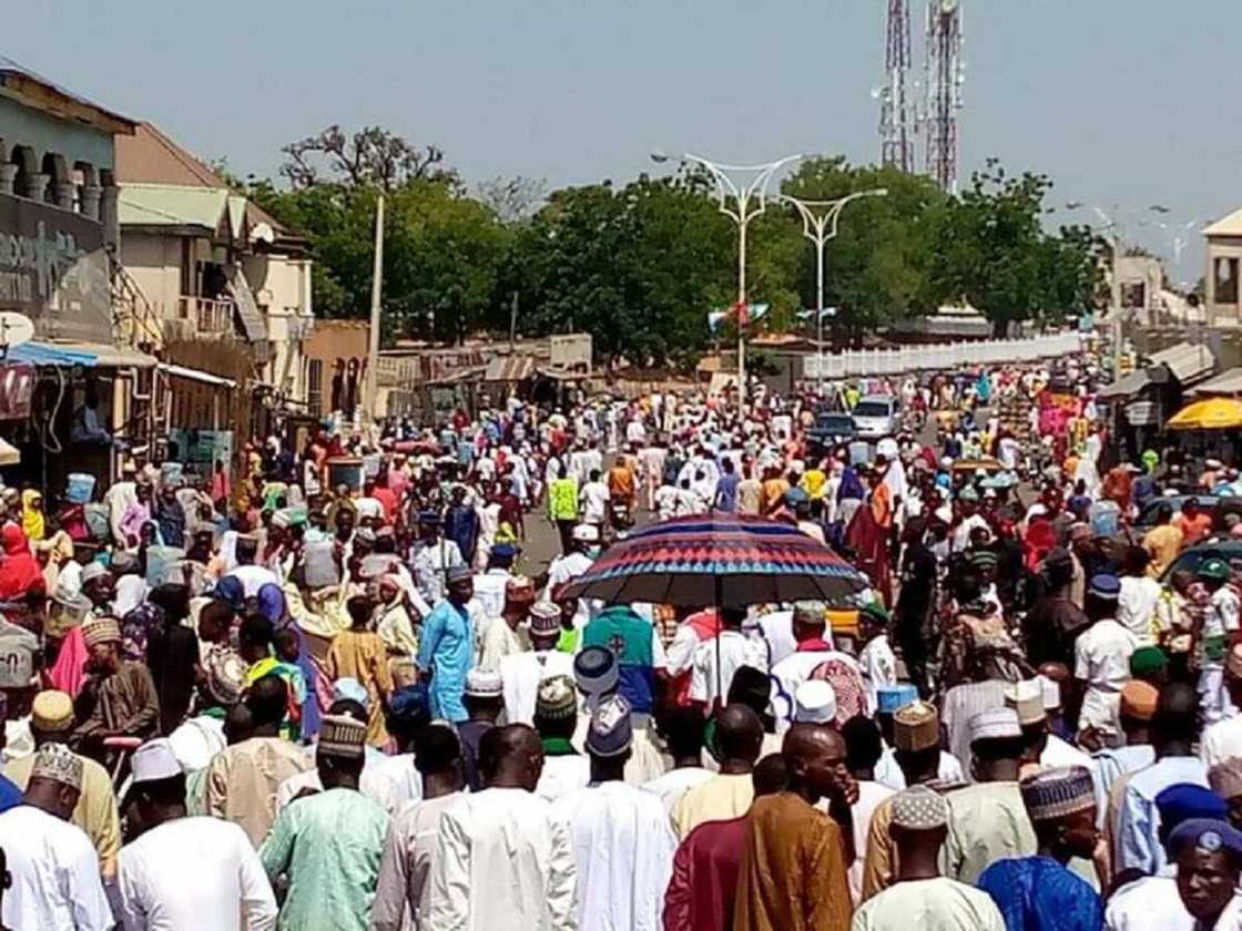 Hotunan yadda aka gudanar da shagalin bikin Maulidi a wasu jihohin Najeriya Hotunan yadda aka gudanar da shagalin bikin Maulidi a wasu jihohin Najeriya