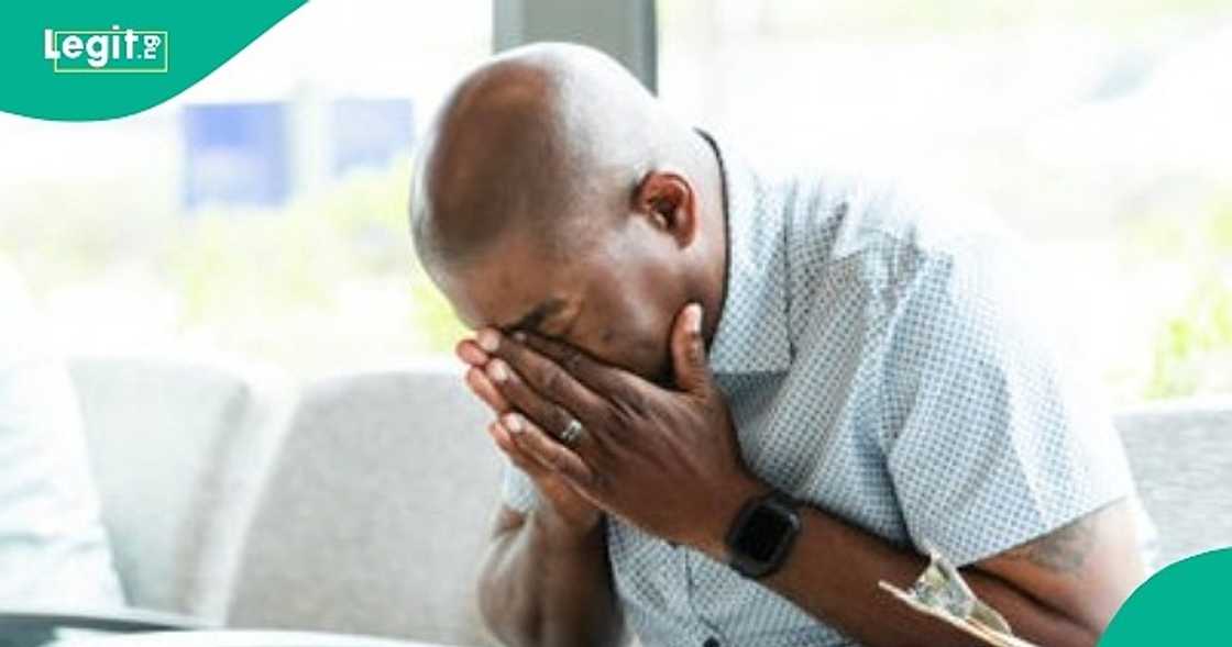 Man exposes girlfriend's chat with her ex Man exposes girlfriend's chat with her ex