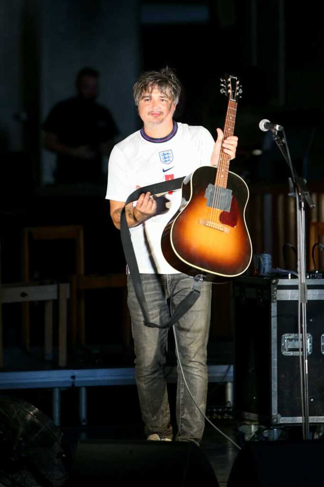 Pete Doherty: biographie, couple, albums et nouvelle vie Pete Doherty: biographie, couple, albums et nouvelle vie