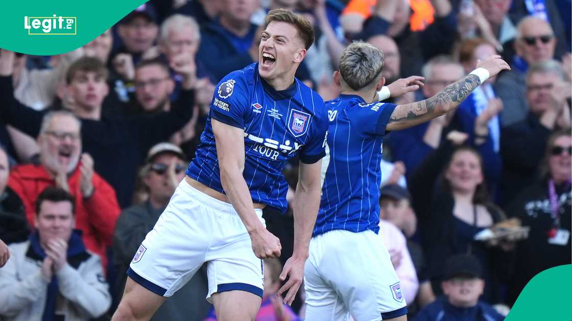 Liam Delap, Julio Enciso, Ipswich Town, Wolverhampton Wanderers, Portman Road, England, Premier League. Liam Delap, Julio Enciso, Ipswich Town, Wolverhampton Wanderers, Portman Road, England, Premier League.