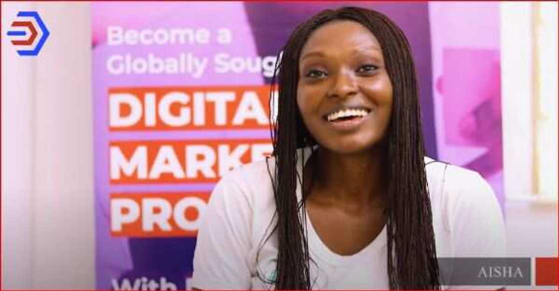 Scholarship application for women who want to get into tech Scholarship application for women who want to get into tech