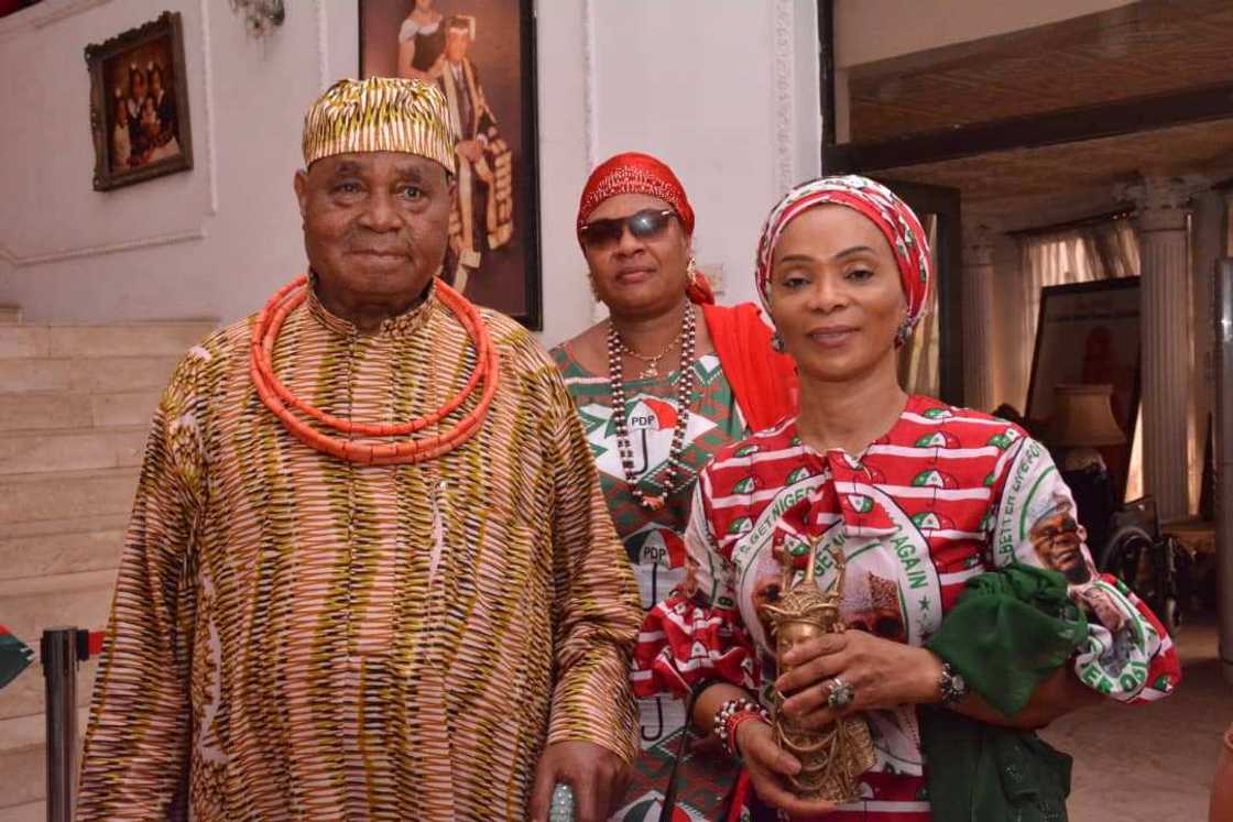 Ku daina ruduwa da masu neman batawa Miji na suna - Matar Atiku ta fadawa Matan Kudu Ku daina ruduwa da masu neman batawa Miji na suna - Matar Atiku ta fadawa Matan Kudu