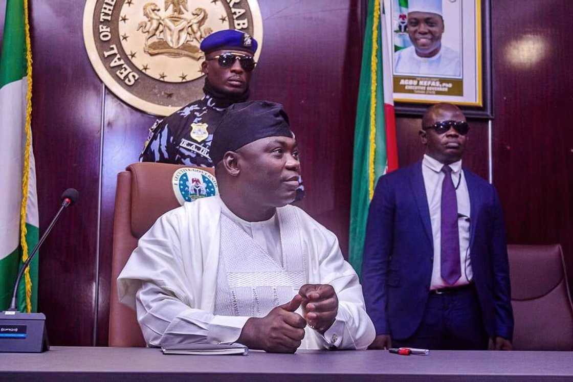 Gwamna Kefas. Gwamna Kefas.