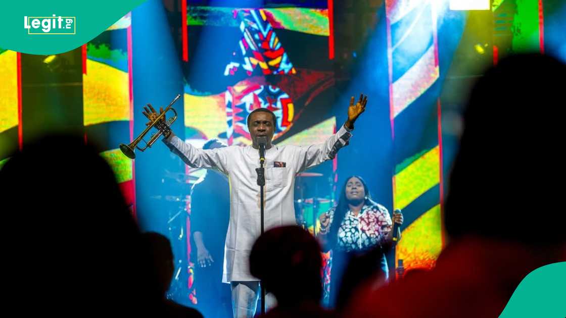 A lady, Meyina, sends message to Nathaniel Bassey over Hallelujah Challenge. A lady, Meyina, sends message to Nathaniel Bassey over Hallelujah Challenge.