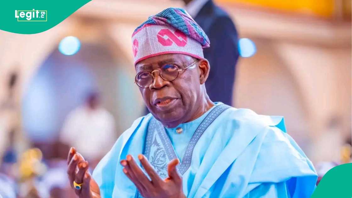 Kelompok energi menyerukan agar orang Nigeria mendukung Tinubu pada tahun 2027. Kelompok energi menyerukan agar orang Nigeria mendukung Tinubu pada tahun 2027.