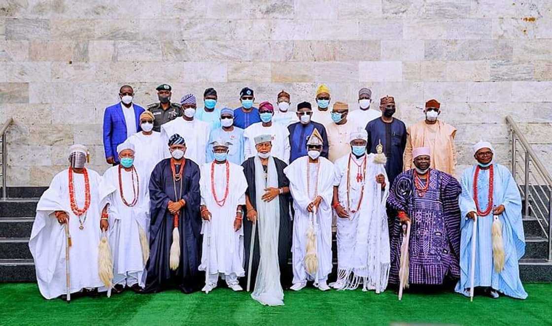 Lagos Oba Akiolu Makes First Public Appearance Weeks After Palace Was Vandalised