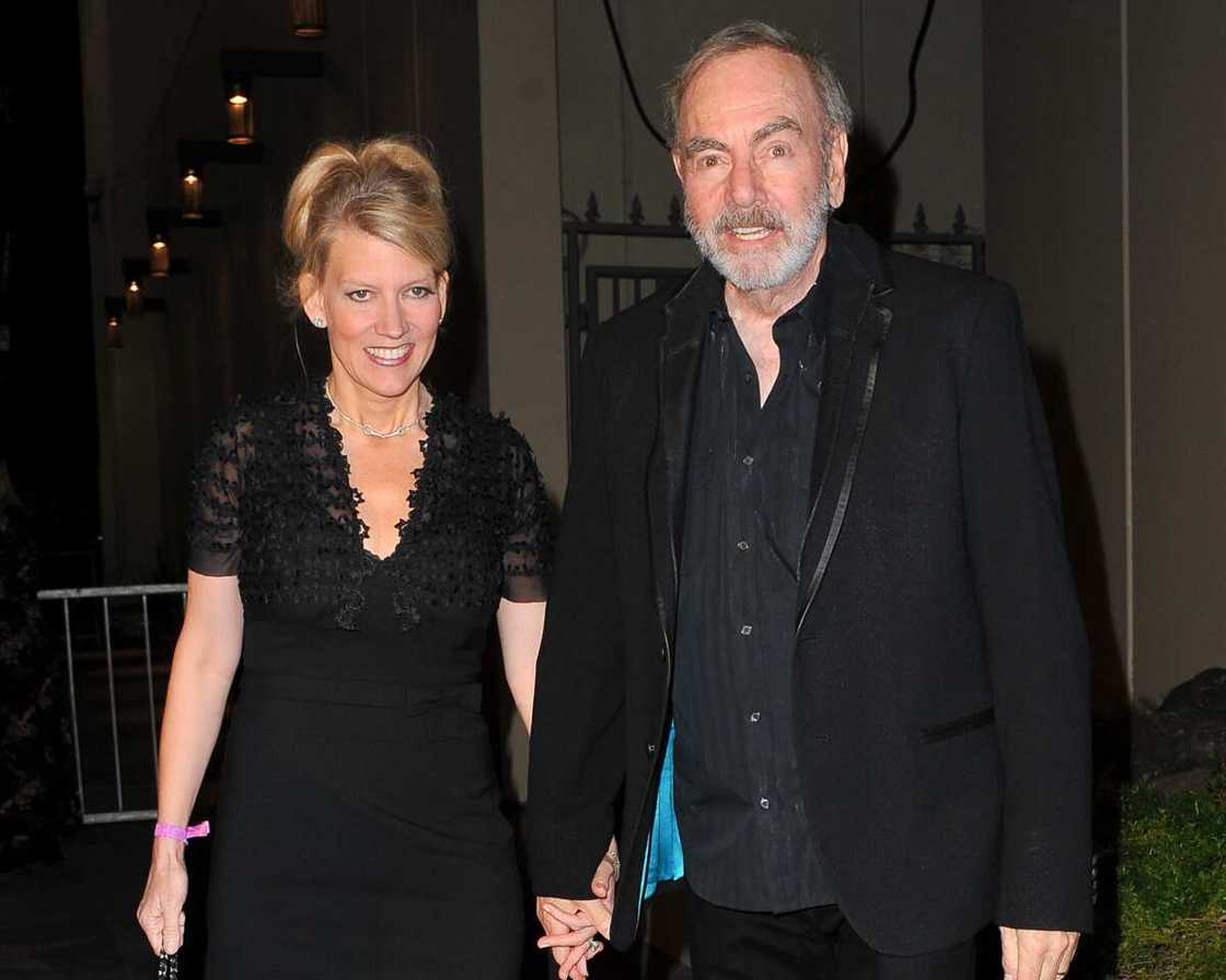 How old is Neil Diamond's wife, Katie?