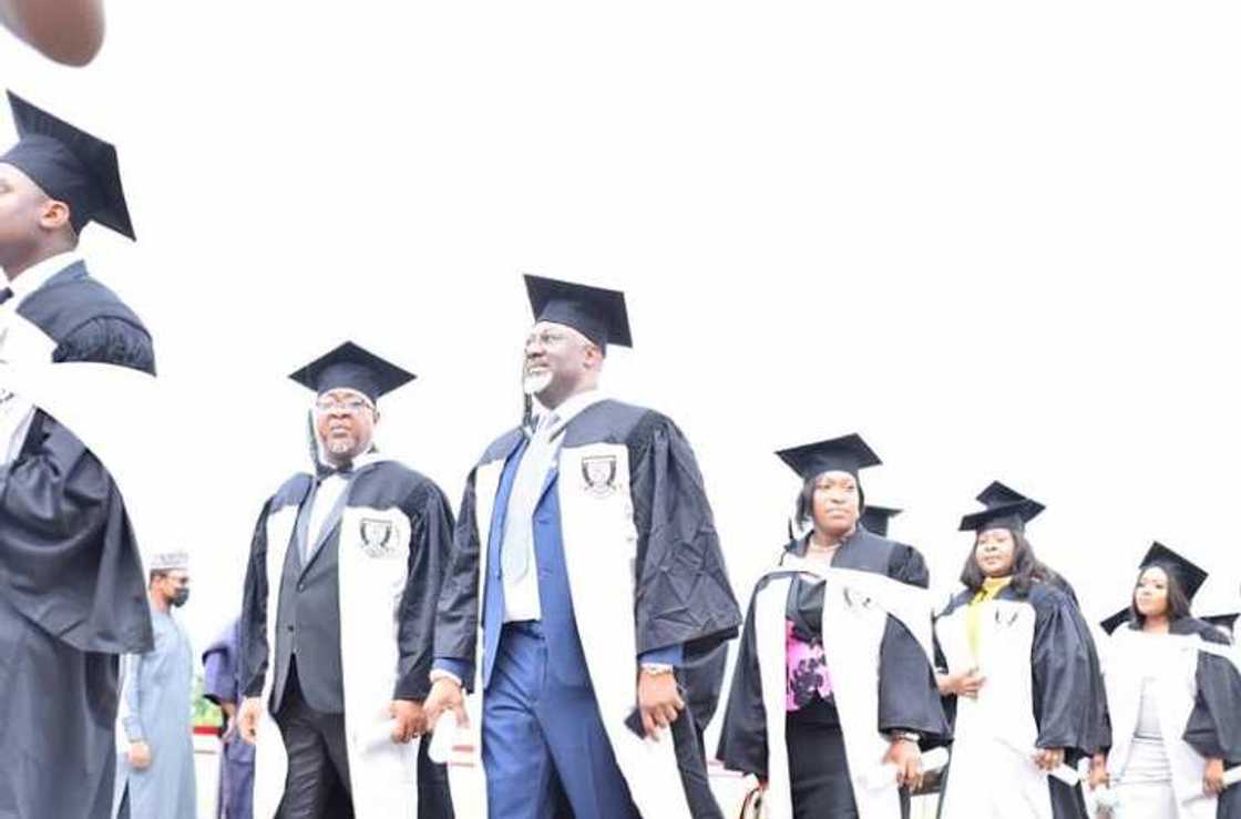 Dino Melaye a Jami’ar Baze