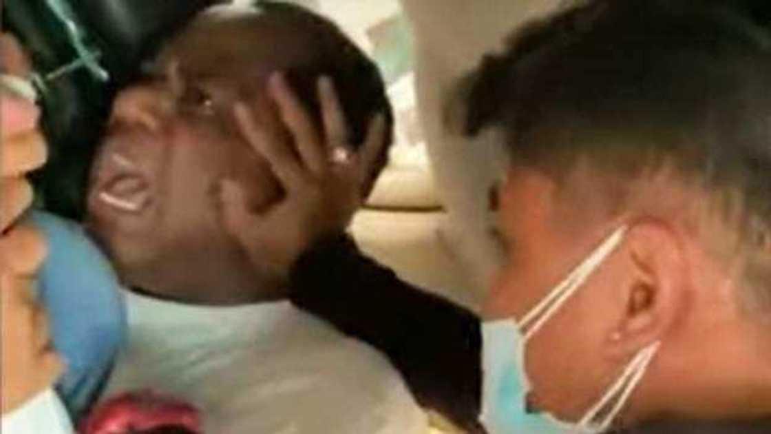 Indonisiya ta yi nadama kan yadda aka ci zarafin jami'in diflomasiyyar Najeriya Indonisiya ta yi nadama kan yadda aka ci zarafin jami'in diflomasiyyar Najeriya