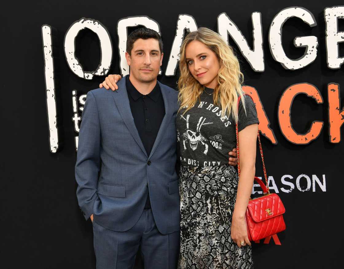 Jason Biggs and Jenny Mollen in New York City. Jason Biggs and Jenny Mollen in New York City.