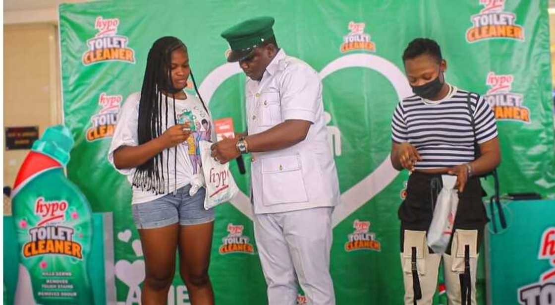 Johnny Drille Shuts Down ICM for Hypo Toilet Cleaner on Valentine’s Day Johnny Drille Shuts Down ICM for Hypo Toilet Cleaner on Valentine’s Day