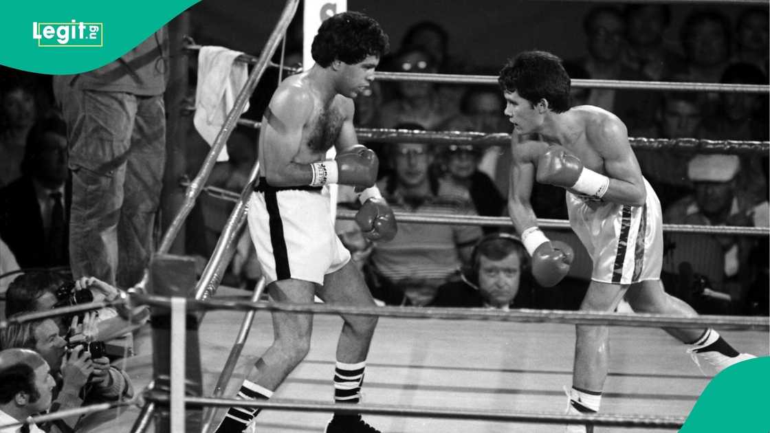 Ruben Castillo, Alexis Arguello, 1983 WBC World Super Featherweight, Community Center, Tucson, AZ.
