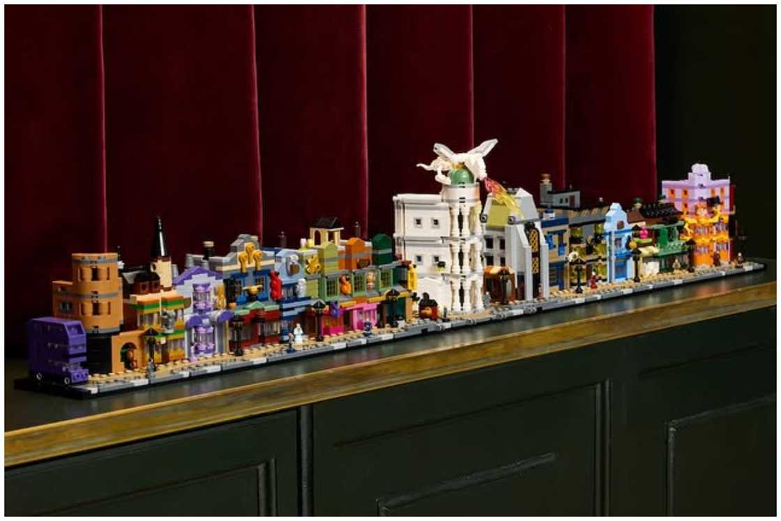 LEGO Harry Potter Diagon Alley