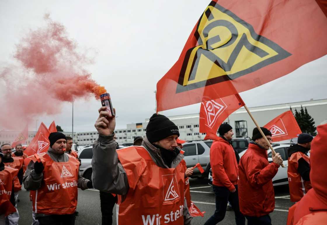 Europe's biggest carmaker Volkswagen announced a deal with unions at the end of last year to reduce production capacity in Germany by some 730,000 units and cut 35,000 jobs Europe's biggest carmaker Volkswagen announced a deal with unions at the end of last year to reduce production capacity in Germany by some 730,000 units and cut 35,000 jobs