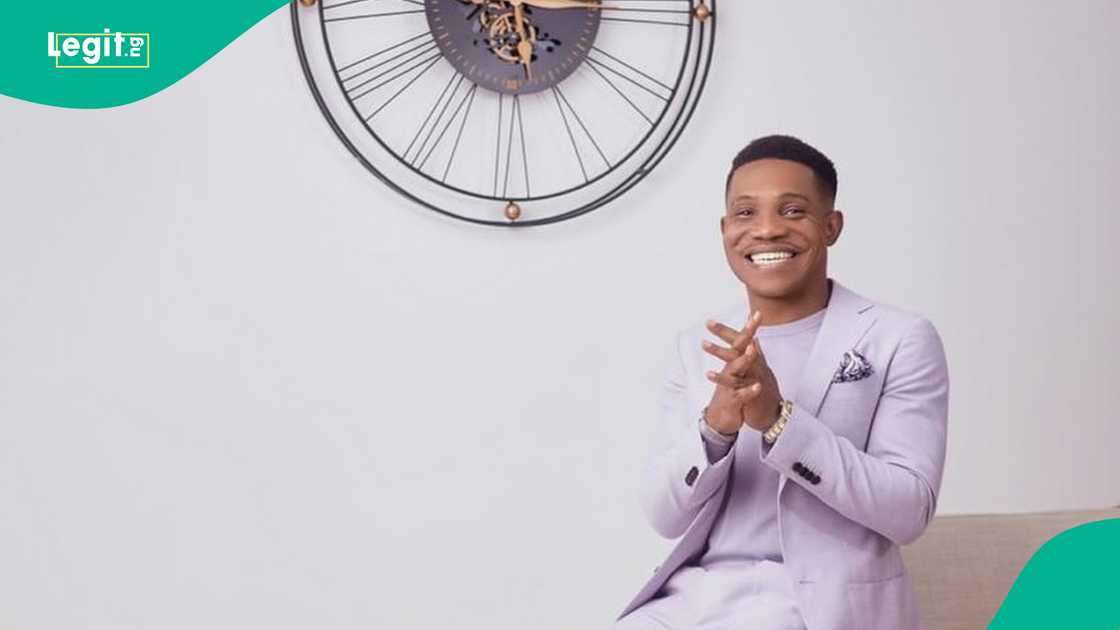 Pastor Jerry Eze begs people who were turned away from his prayer conference Pastor Jerry Eze begs people who were turned away from his prayer conference