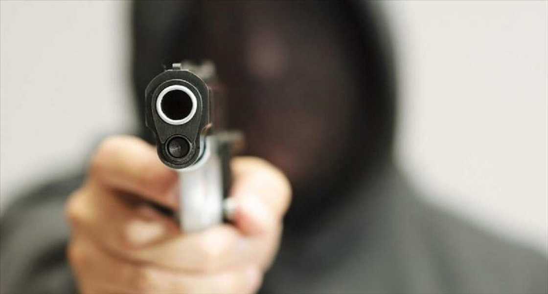 An yi wa tsohon tauraron ƙungiyar Manchester fashi a gidansa An yi wa tsohon tauraron ƙungiyar Manchester fashi a gidansa