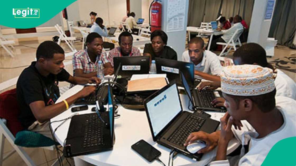 The DG of Nigeria's SEC has disclosed that the country is moving towards fully embracing AI, blockchain, and quantum tech in its capital market. The DG of Nigeria's SEC has disclosed that the country is moving towards fully embracing AI, blockchain, and quantum tech in its capital market.