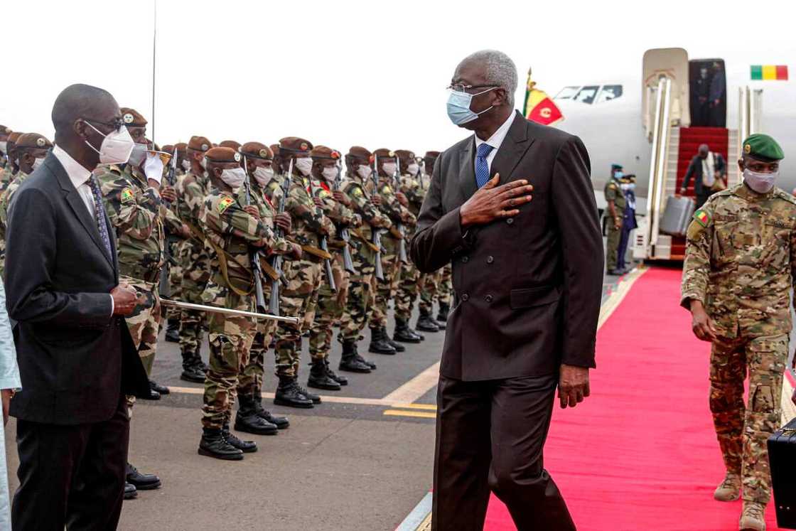 Breaking: Political Tension Again in Mali as Military Arrests President, Prime Minister Breaking: Political Tension Again in Mali as Military Arrests President, Prime Minister