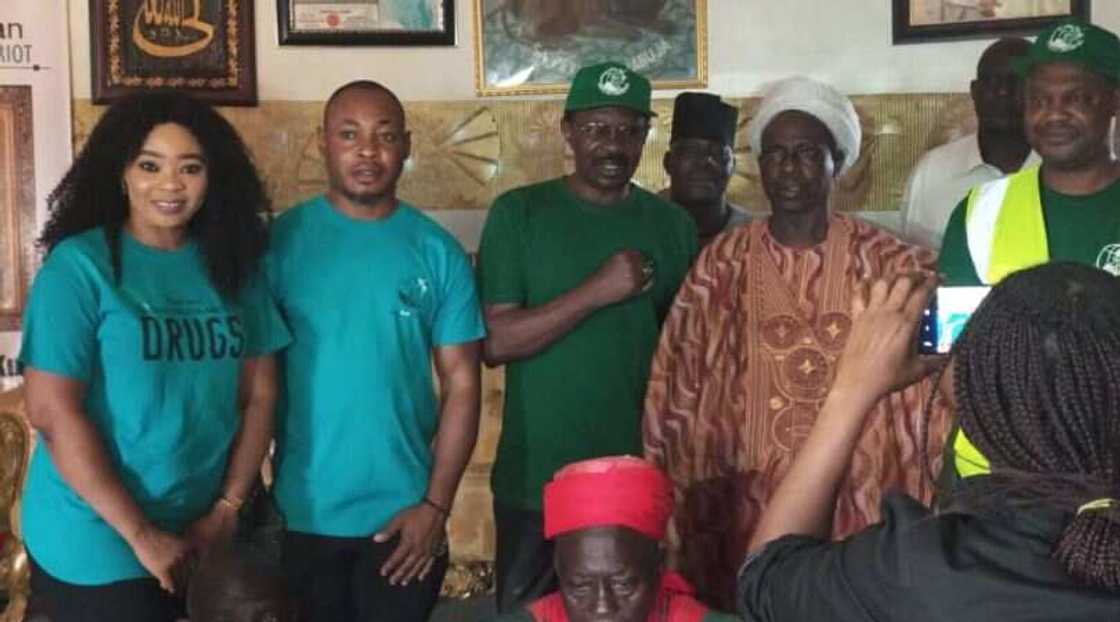 COVID-19: Group takes drugs campaign to grassroots, donates palliatives COVID-19: Group takes drugs campaign to grassroots, donates palliatives