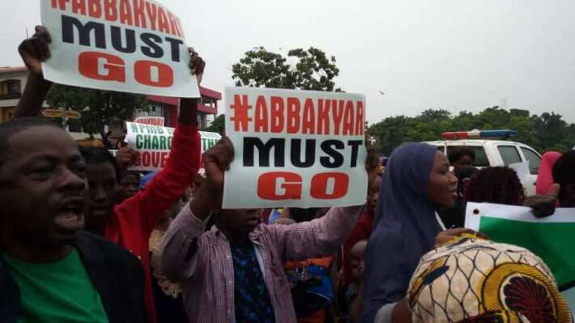 Breaking: APC stakeholders ask Buhari to sack Kyari Breaking: APC stakeholders ask Buhari to sack Kyari