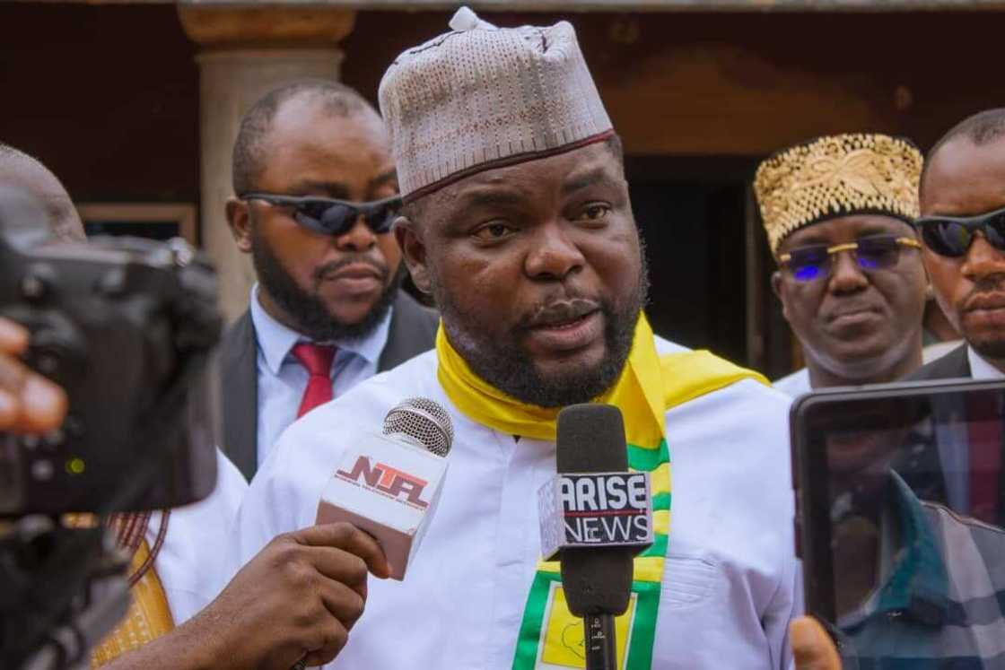 Dan takarar shugaban kasa ya yi alkawarin gyara ilimi a Najeriua cikin wata shida Dan takarar shugaban kasa ya yi alkawarin gyara ilimi a Najeriua cikin wata shida