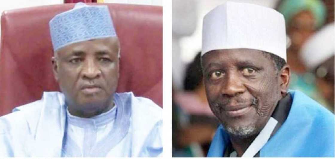 Bafarawa da Wamakko sun hadu watanni bayan musayar kalamai a filin jirgi Bafarawa da Wamakko sun hadu watanni bayan musayar kalamai a filin jirgi