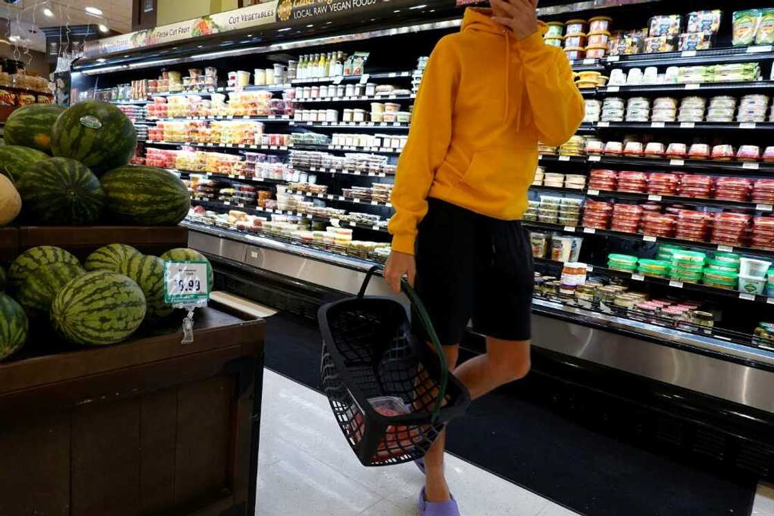 US retail sales nudged up 0.2 percent in June, logging a lower rate of growth than expected, according to the Commerce Department US retail sales nudged up 0.2 percent in June, logging a lower rate of growth than expected, according to the Commerce Department