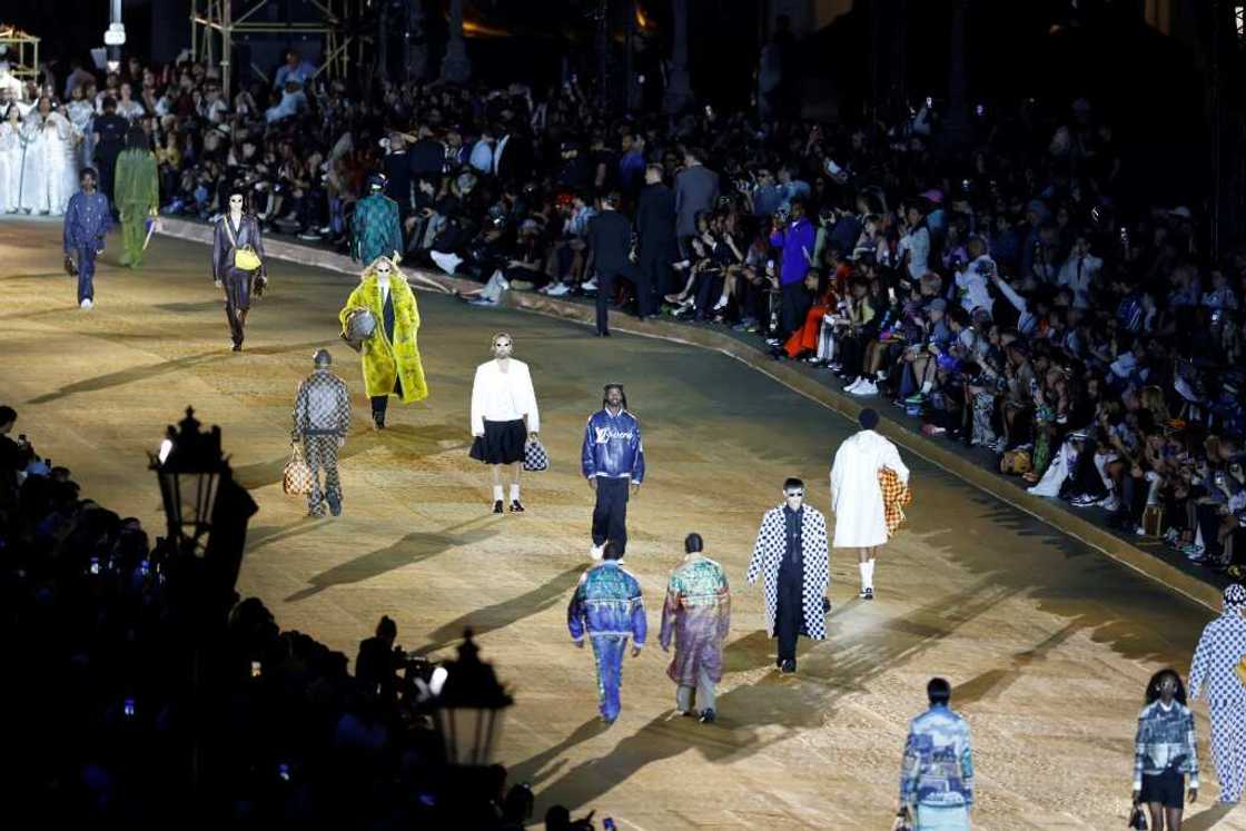 Défilé Louis Vuitton à Paris sur le pont Neuf, le 20 juin 2023 Défilé Louis Vuitton à Paris sur le pont Neuf, le 20 juin 2023
