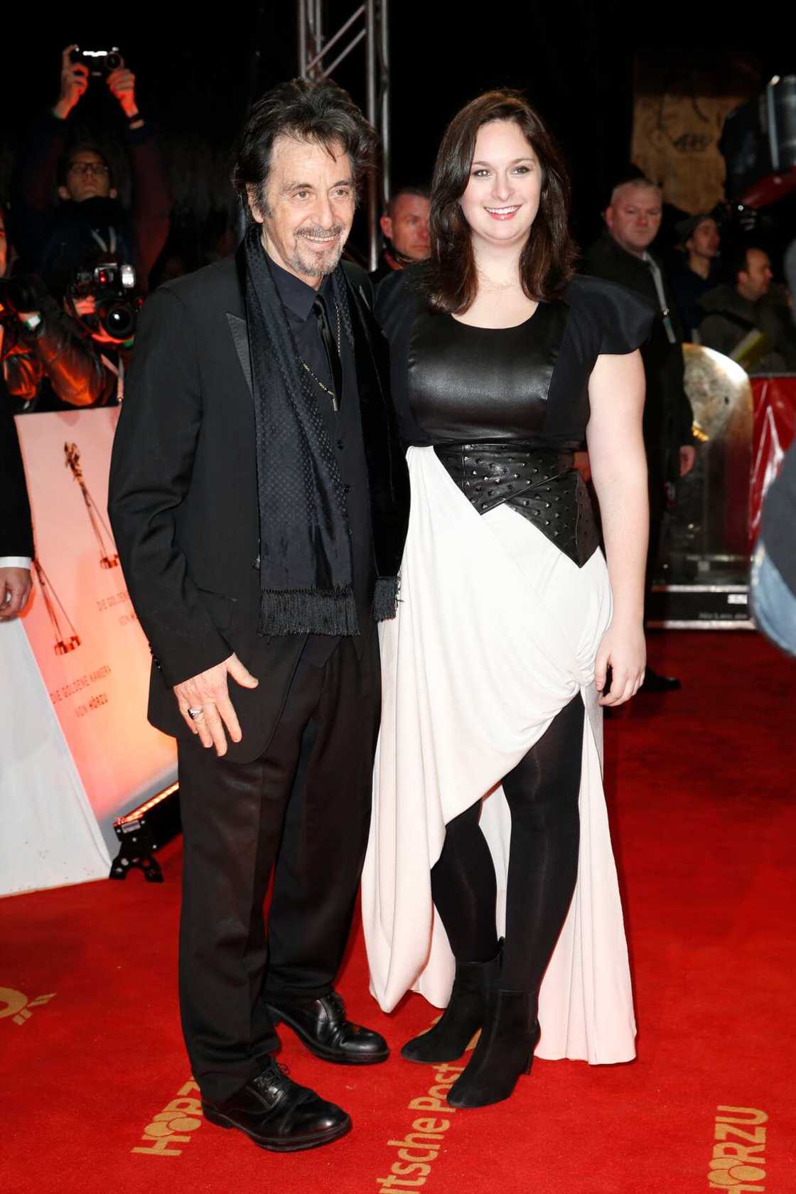 La star Al Pacino et sa fille aînée Julie Marie Pacino.
Photo : Franziska Krug/Getty Images La star Al Pacino et sa fille aînée Julie Marie Pacino.
Photo : Franziska Krug/Getty Images