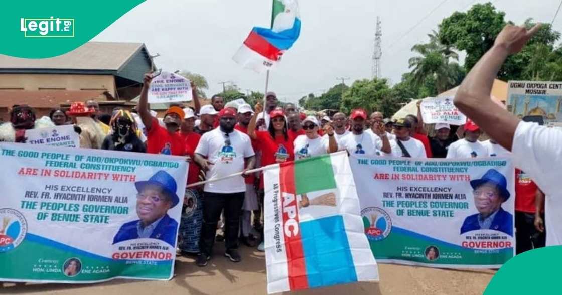 Amid Plot Against Tinubu, Ex-Senate President Declare Support For One Politician Amid Plot Against Tinubu, Ex-Senate President Declare Support For One Politician
