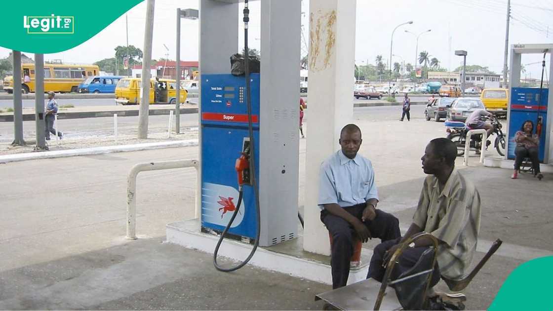 The federal government's decision to reopen some of the filling stations in border communities has not augured well with petrol retailers group - IPMAN. The federal government's decision to reopen some of the filling stations in border communities has not augured well with petrol retailers group - IPMAN.