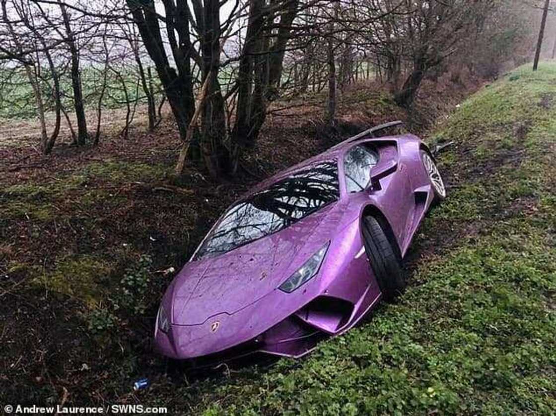London bitcoin tycoon crashes KSh 35.7 million lamborghini into a ditch London bitcoin tycoon crashes KSh 35.7 million lamborghini into a ditch