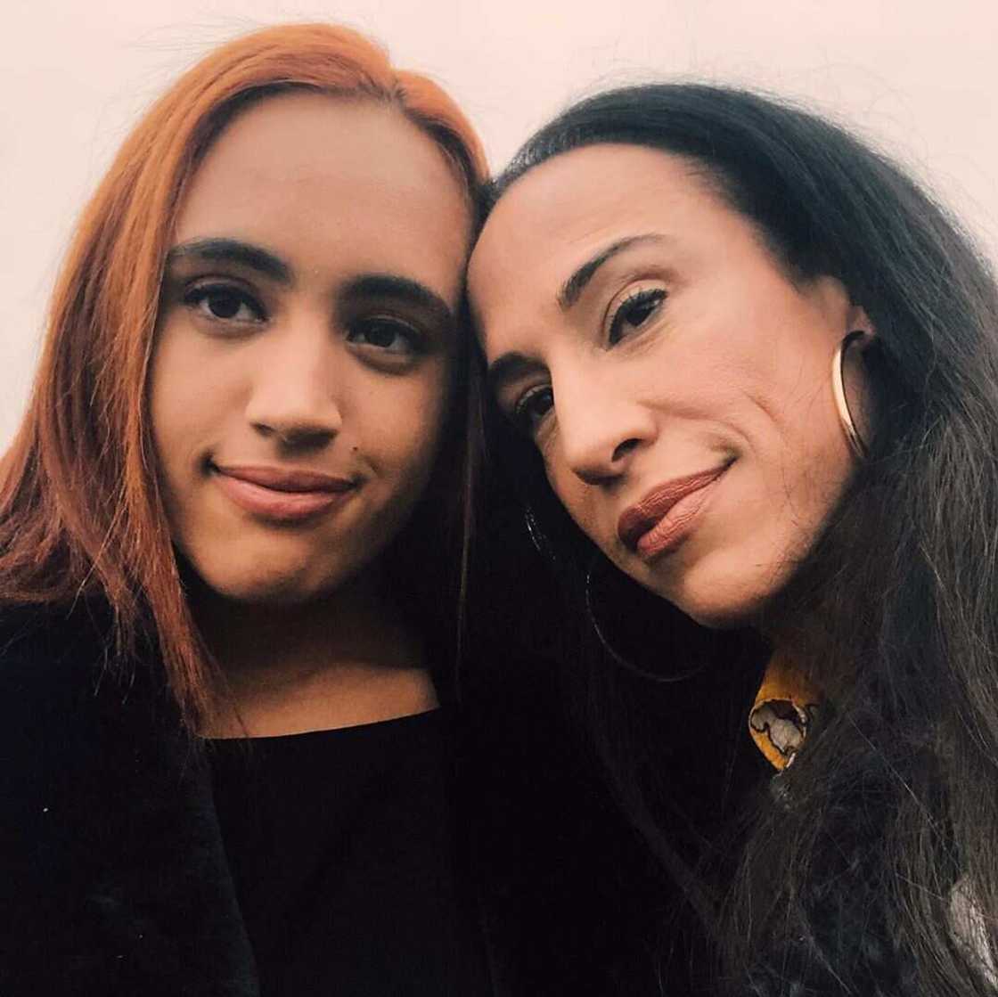 Dwayne Johnson daughter Dwayne Johnson daughter
