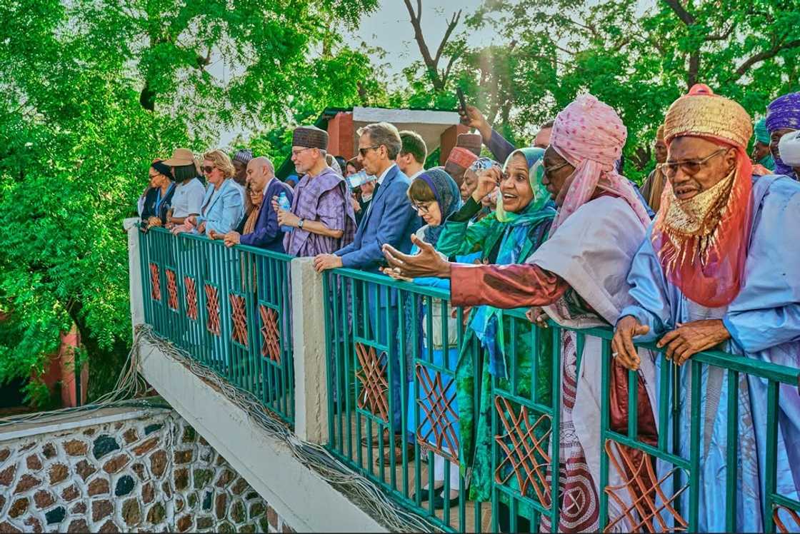 Turawa a fadar Sarki Sanusi II