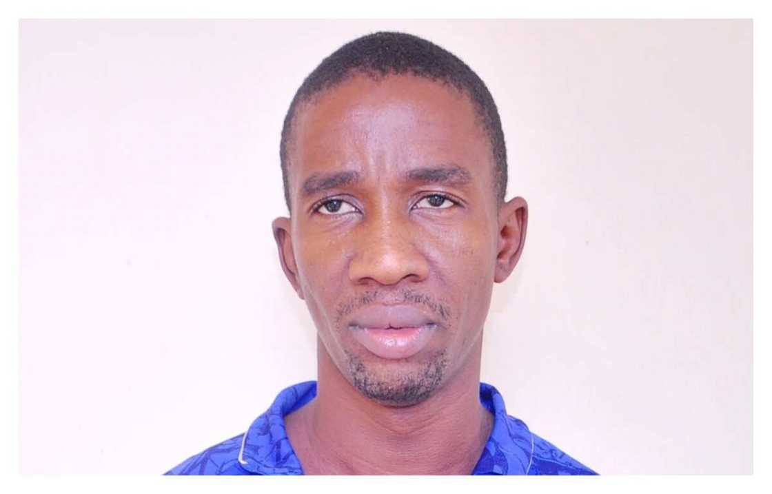 EFCC ta ce ‘Dan kwangilar karya zai yi zaman gidan yari na shekara 125 EFCC ta ce ‘Dan kwangilar karya zai yi zaman gidan yari na shekara 125