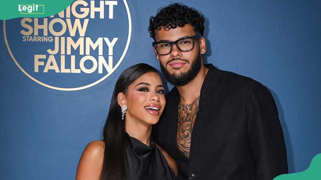 Amaya Espinal & Bryan Arenales at The Tonight Show Starring Jimmy Fallon Amaya Espinal & Bryan Arenales at The Tonight Show Starring Jimmy Fallon