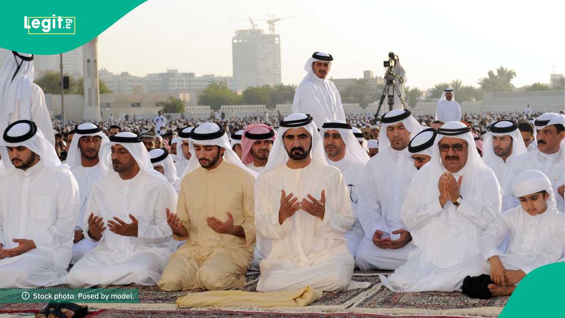 Za a gudanar da sallar Idi da misalin karfe 6:18 zuwa 6:20 a wasu sassan UAE.