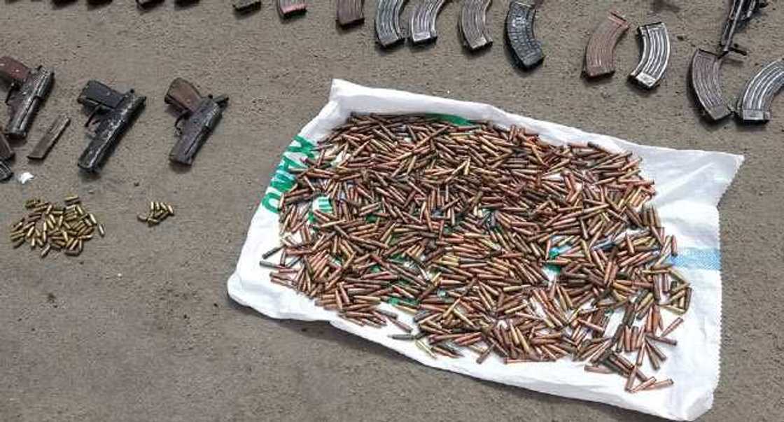 Jami’an tsaro sun samo tarin makamai daga dajin Bauchi Jami’an tsaro sun samo tarin makamai daga dajin Bauchi