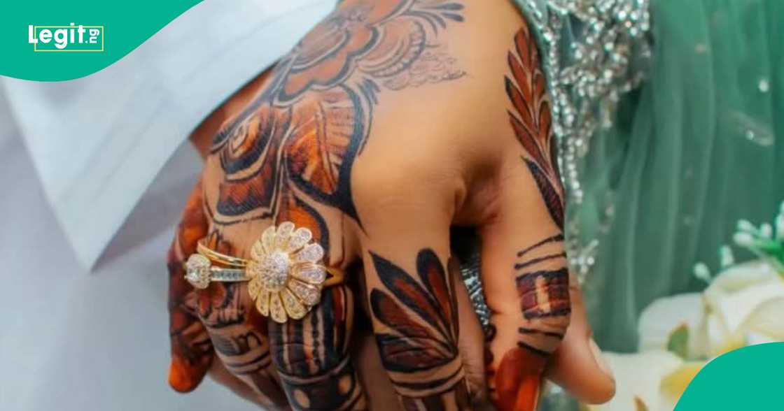 Hoton ma'aurata. Hoton ma'aurata.