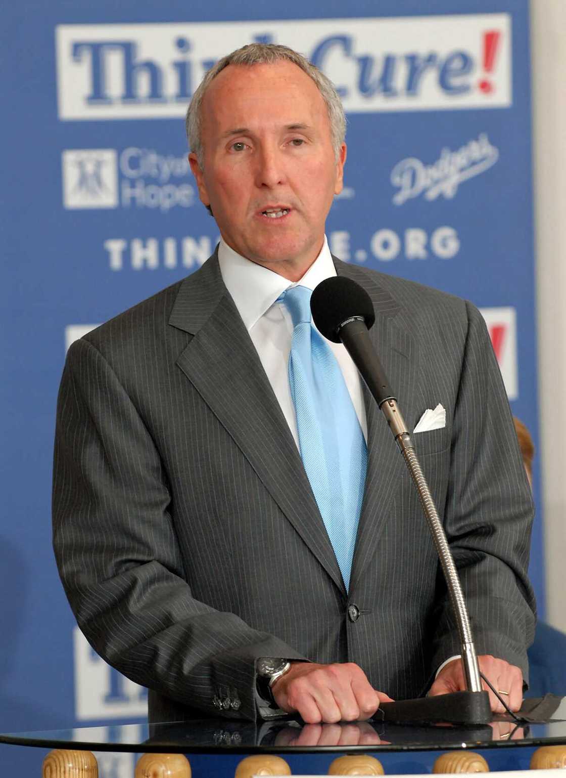 Frank McCourt, propriétaire de l'OM. Frank McCourt, propriétaire de l'OM.