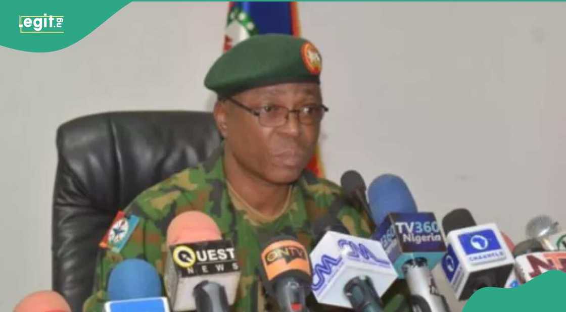 Sojoji sun amsa jami'insu ya kashe mata mai ciki a Enugu Sojoji sun amsa jami'insu ya kashe mata mai ciki a Enugu