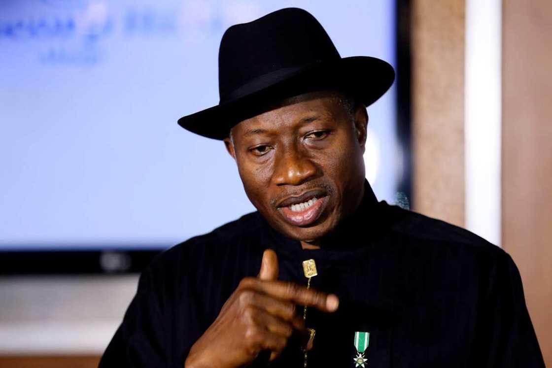 Dakta Goodluck Jonathan.