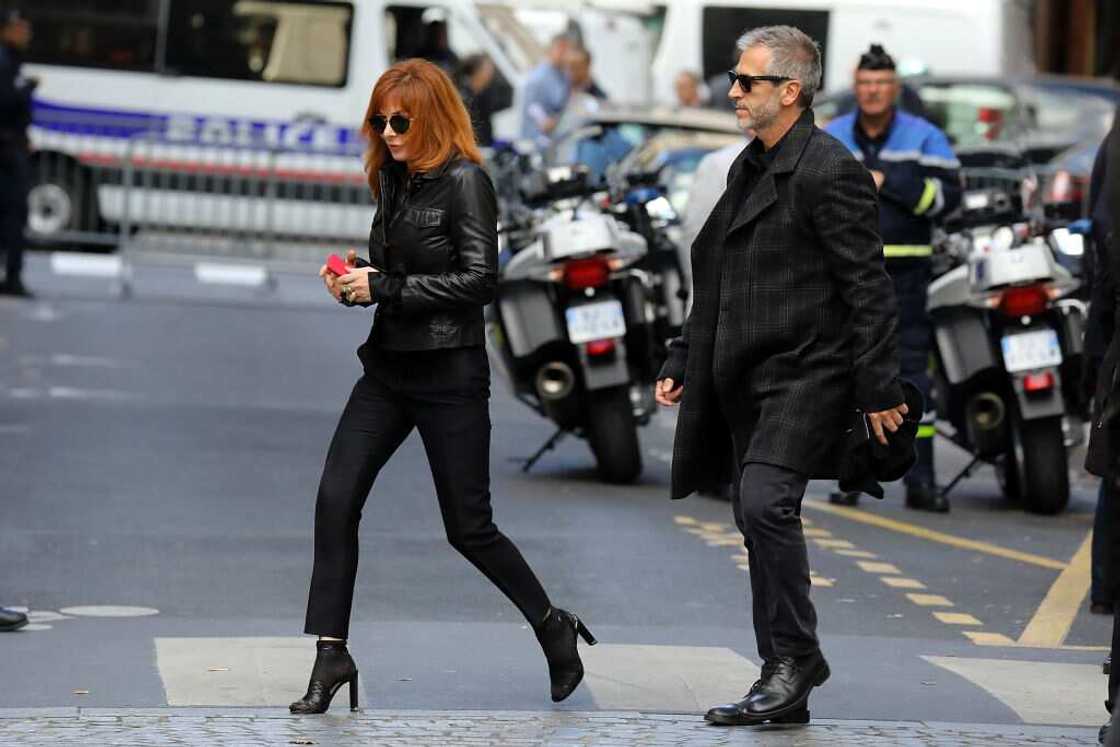 Benoit Di Sabatino et Mylène Farmer séparés : qui est son ex-compagnon ? Benoit Di Sabatino et Mylène Farmer séparés : qui est son ex-compagnon ?