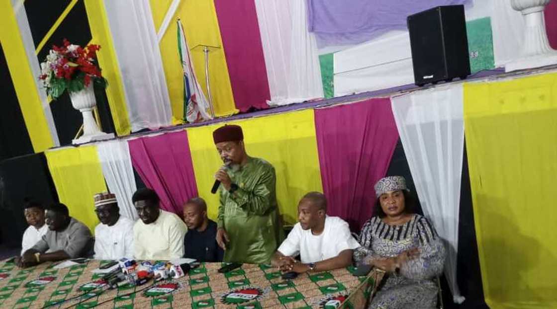 NLC da TUC sun sanar da tsunduma yajin aiki a Najeriya. NLC da TUC sun sanar da tsunduma yajin aiki a Najeriya.