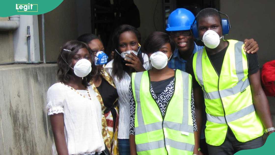 A group of electrical engineering students from UNILAG poses for a photo