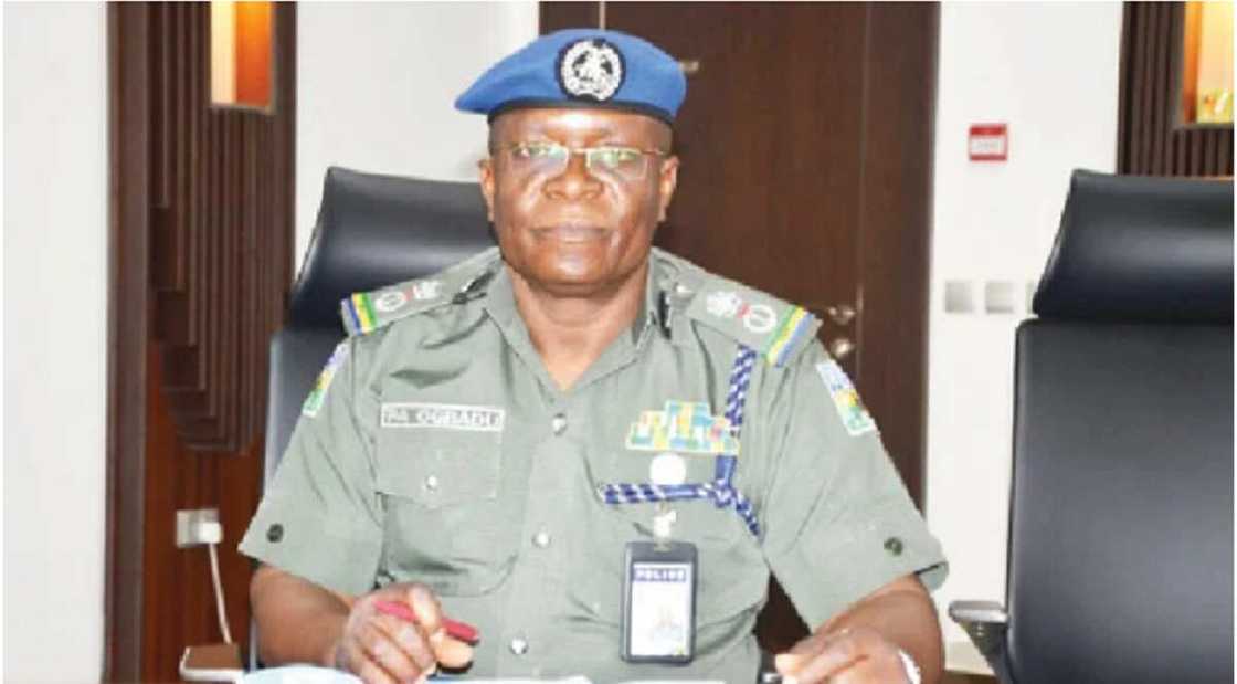 Kaman Dirama: Yadda Ƴan Sanda Sun Sha Mugun Duka a Hannun Ƴan Banga Saboda Ganyen Wiwi Kaman Dirama: Yadda Ƴan Sanda Sun Sha Mugun Duka a Hannun Ƴan Banga Saboda Ganyen Wiwi