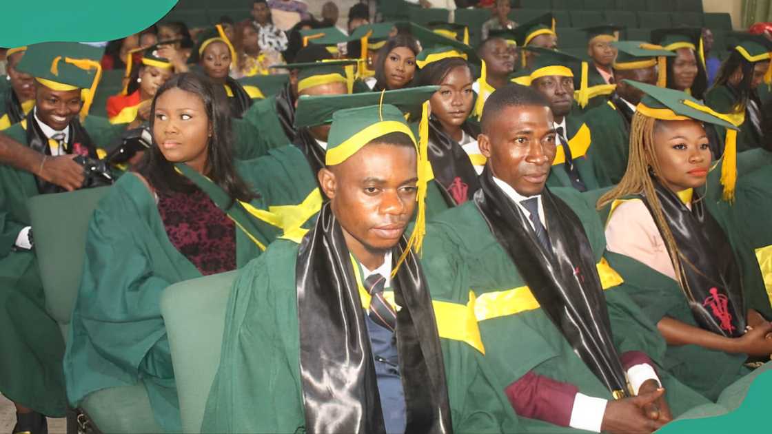 MOUAU graduands in graduation gowns MOUAU graduands in graduation gowns